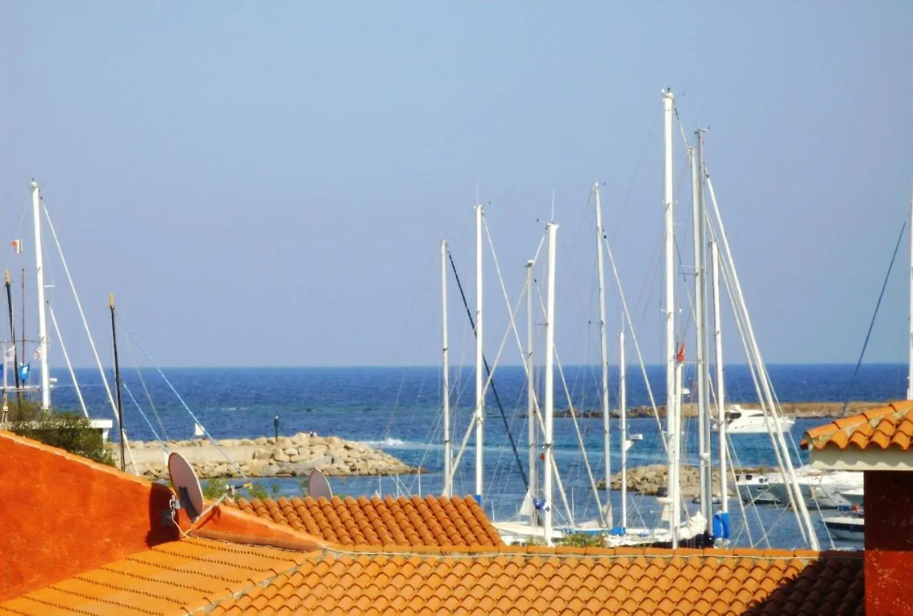 Apartment With One Bedroom In Porto Ottiolu With Wonderful Sea View And Furnished Terrace 500 M From The Beach Itália